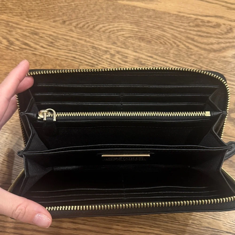 Valentino Black Wallet with Gold Accents - Picture 3 of 4